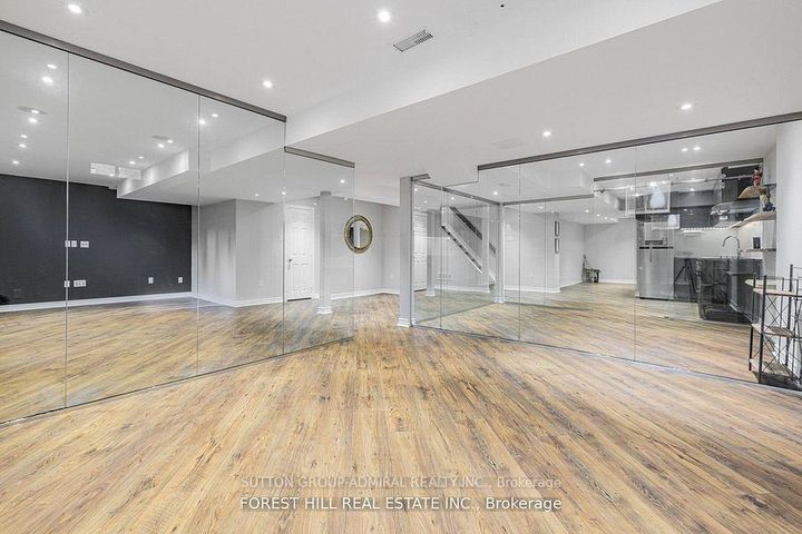 Photo 26 at 18 William Bowes Boulevard, Patterson, Vaughan