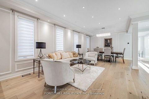 Photo 2 at 18 William Bowes Boulevard, Patterson, Vaughan