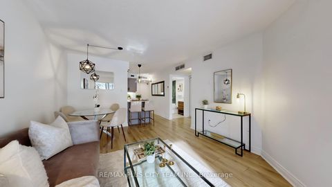 Photo 8 at 205 - 65 Scadding Avenue, Waterfront Communities C8, Toronto