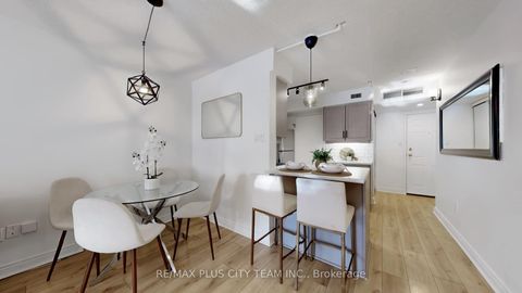 Photo 9 at 205 - 65 Scadding Avenue, Waterfront Communities C8, Toronto