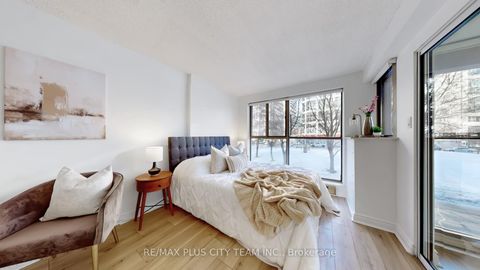 Photo 19 at 205 - 65 Scadding Avenue, Waterfront Communities C8, Toronto