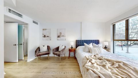 Photo 20 at 205 - 65 Scadding Avenue, Waterfront Communities C8, Toronto