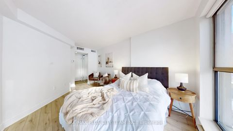 Photo 21 at 205 - 65 Scadding Avenue, Waterfront Communities C8, Toronto