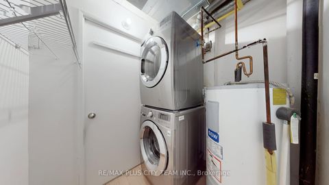 Photo 24 at 205 - 65 Scadding Avenue, Waterfront Communities C8, Toronto