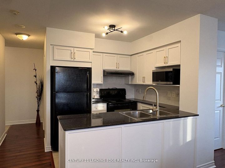 Photo 4 at 712 - 18 Kenaston Gardens, Bayview Village, Toronto
