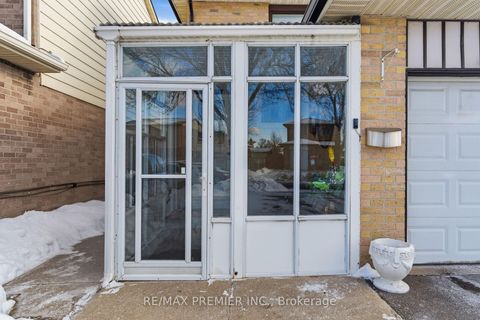 Photo 2 at 15 Beulah Street, Jamestown, Toronto