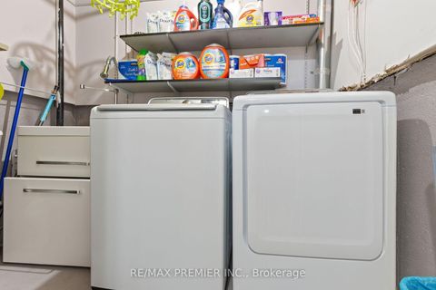 Photo 9 at 15 Beulah Street, Jamestown, Toronto