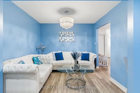 Photo 28 at 15 Beulah Street, Jamestown, Toronto