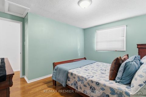 Photo 39 at 15 Beulah Street, Jamestown, Toronto