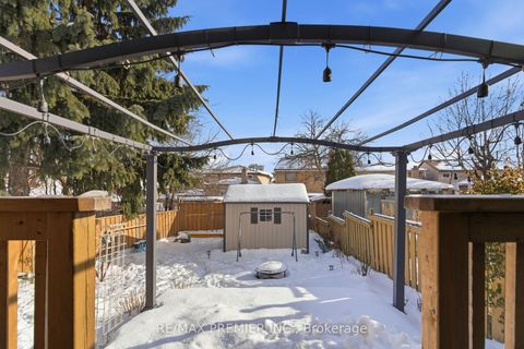 Photo 49 at 15 Beulah Street, Jamestown, Toronto