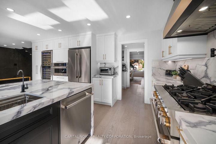 Photo 12 at 130 Fifth Avenue, East Woodbridge, Vaughan