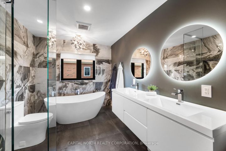 Photo 24 at 130 Fifth Avenue, East Woodbridge, Vaughan