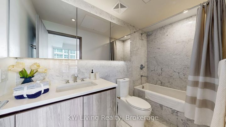 Photo 11 at 3006 - 85 McMahon Drive, Bayview Village, Toronto