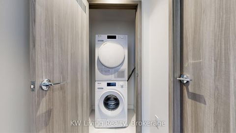 Photo 15 at 3006 - 85 McMahon Drive, Bayview Village, Toronto