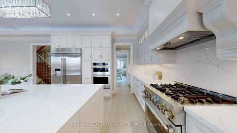 Photo 14 at 9 Roxaline Street, Humber Heights, Toronto