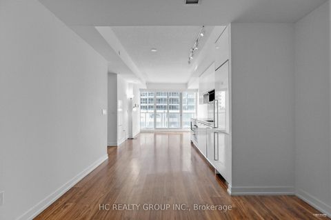 Photo 9 at 501 - 115 Mcmahon Drive, Bayview Village, Toronto