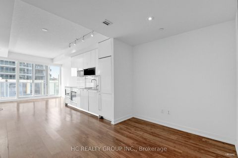 Photo 10 at 501 - 115 Mcmahon Drive, Bayview Village, Toronto