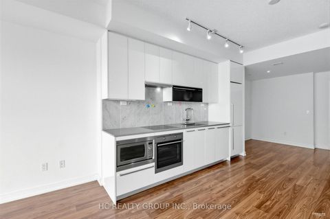 Photo 13 at 501 - 115 Mcmahon Drive, Bayview Village, Toronto