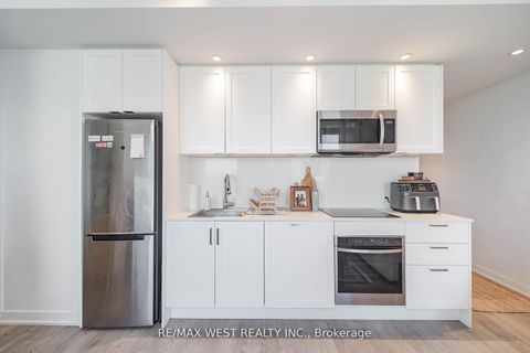 Photo 3 at 2102 - 1928 Lake Shore Boulevard, South Parkdale, Toronto