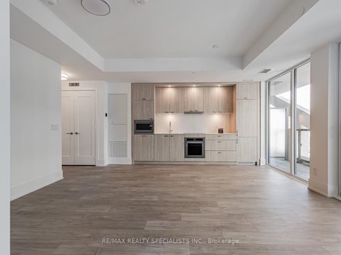 Photo 5 at 920 - 115 Denison Avenue, Chinatown, Toronto