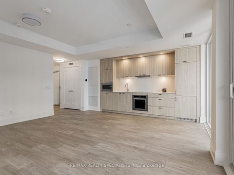 Photo 6 at 920 - 115 Denison Avenue, Chinatown, Toronto