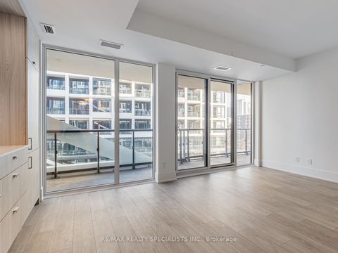 Photo 12 at 920 - 115 Denison Avenue, Chinatown, Toronto