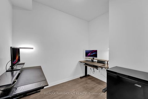 Photo 20 at 418 - 101 Erskine Avenue, Mount Pleasant West, Toronto