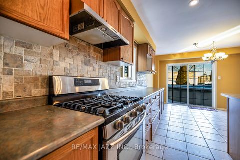 Photo 11 at 1238 Oakhill Avenue, Taunton, Oshawa