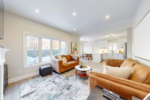 Photo 15 at 96 Saint Victor Drive, Vellore Village, Vaughan