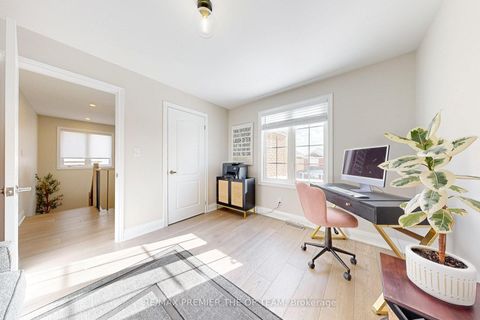 Photo 24 at 96 Saint Victor Drive, Vellore Village, Vaughan