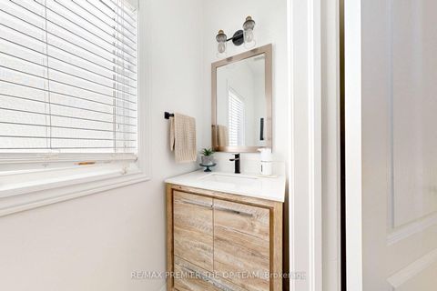 Photo 29 at 96 Saint Victor Drive, Vellore Village, Vaughan