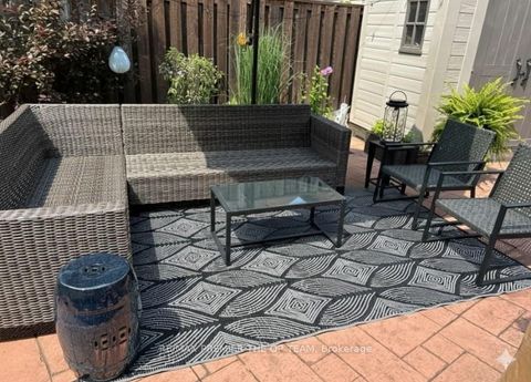 Photo 42 at 96 Saint Victor Drive, Vellore Village, Vaughan