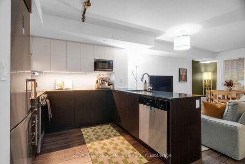 Photo 13 at 8 - 106 Varna Drive, Lawrence, Toronto