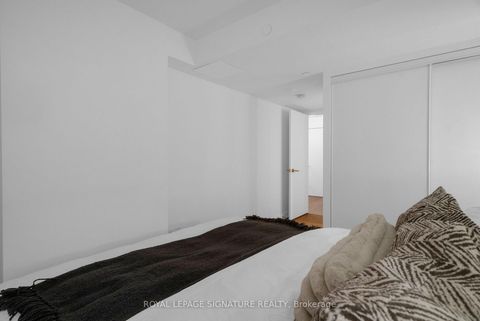 Photo 22 at 8 - 106 Varna Drive, Lawrence, Toronto