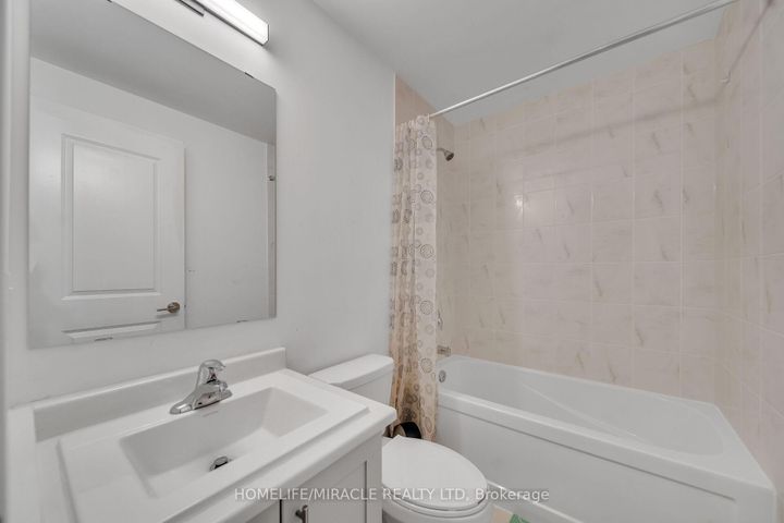 Photo 23 at 230 - 1062 Douglas McCurdy Common N, Lakeview, Mississauga