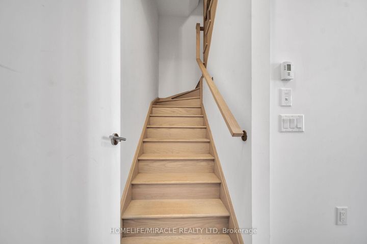 Photo 29 at 230 - 1062 Douglas McCurdy Common N, Lakeview, Mississauga