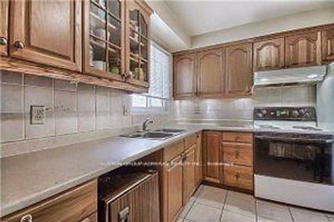 Photo 2 at 47 Riviera Drive, Glen Shields, Vaughan