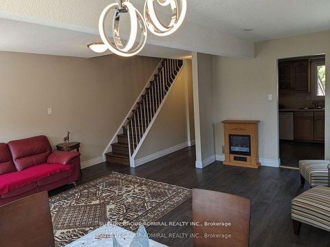 Photo 6 at 47 Riviera Drive, Glen Shields, Vaughan