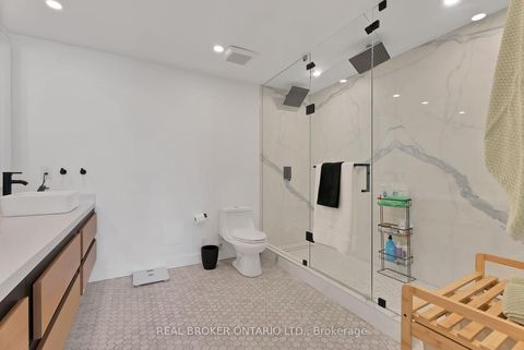 Photo 16 at 603 - 42 Camden Street, Waterfront Communities C1, Toronto