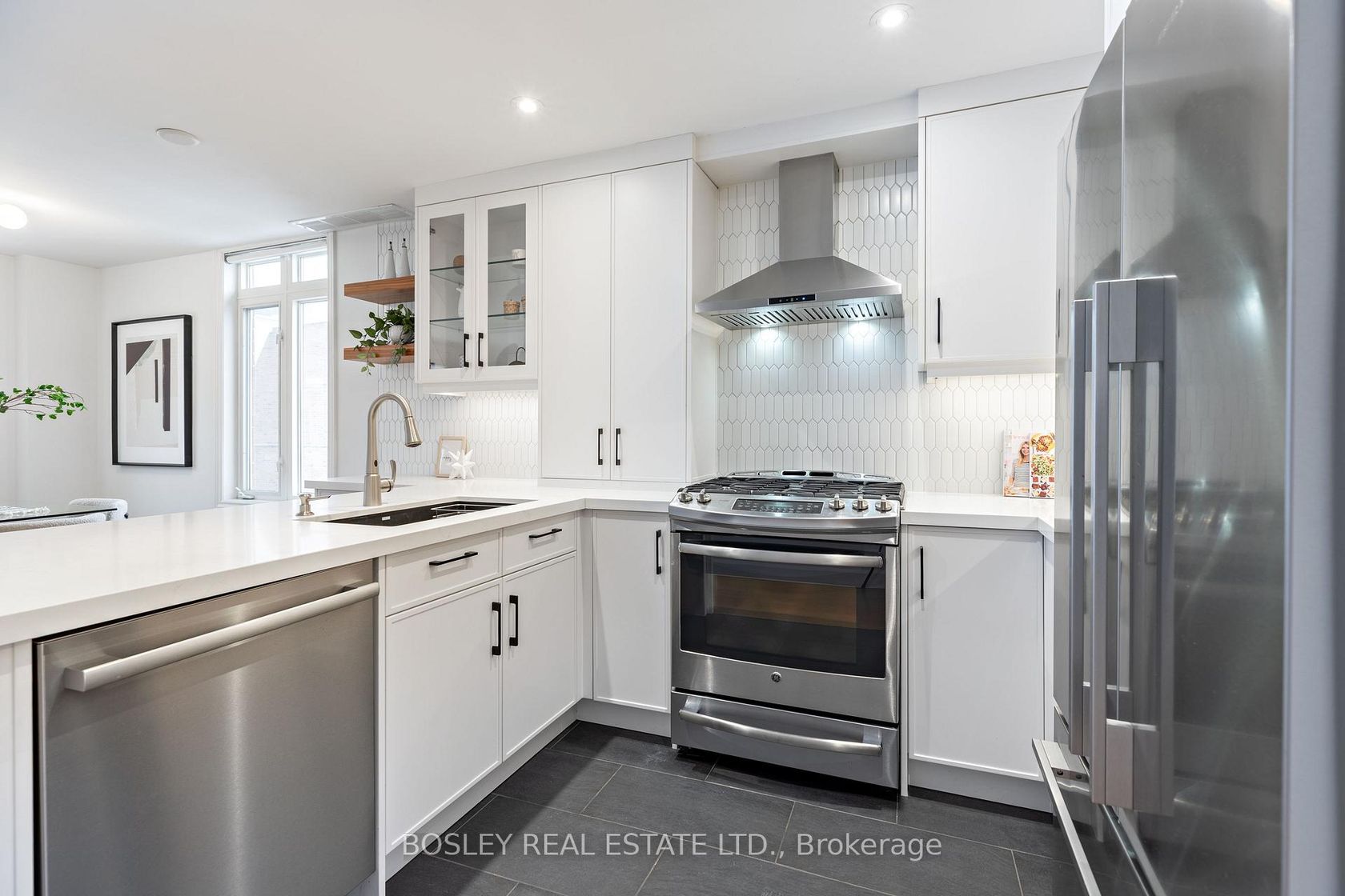 1802 - 12 Sudbury Street, Niagara, Toronto photo 9