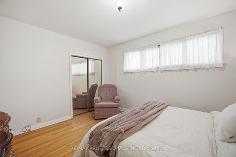 Photo 20 at 7 Pettit Drive, Richview, Toronto
