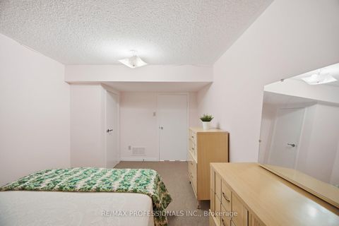 Photo 36 at 7 Pettit Drive, Richview, Toronto