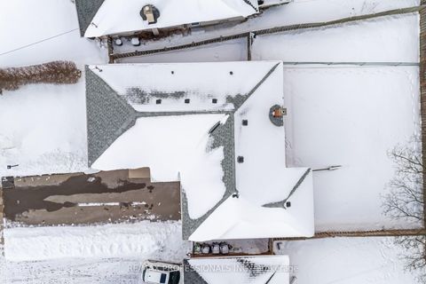 Photo 48 at 7 Pettit Drive, Richview, Toronto