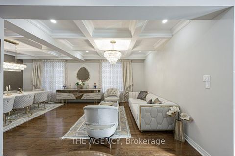 Photo 6 at 48 Tonner Crescent, Bayview Northeast, Aurora