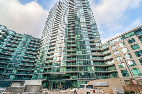 Photo 1 at 304 - 231 Fort York Boulevard, Niagara, Toronto