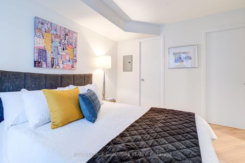 Photo 11 at 304 - 231 Fort York Boulevard, Niagara, Toronto