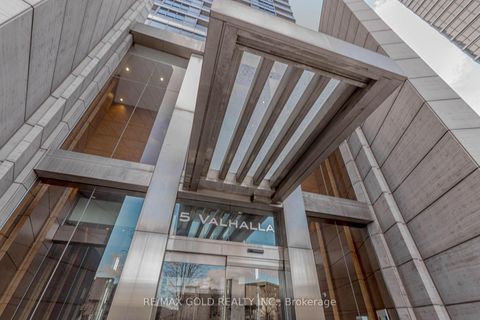 Photo 5 at 511 - 5 Valhalla Inn Road, City Centre West, Toronto