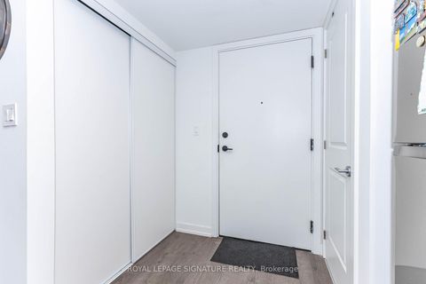 Photo 3 at 813 - 556 Marlee Avenue, Glen Park, Toronto