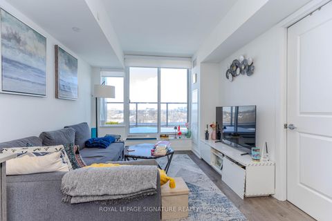 Photo 9 at 813 - 556 Marlee Avenue, Glen Park, Toronto