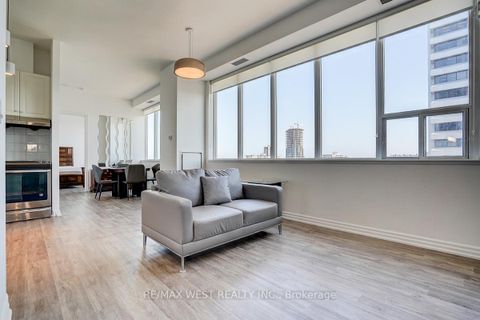 Photo 4 at 1001 - 797 Don Mills Road, Flemingdon Park, Toronto